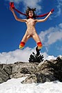 Naked model Nika R jump